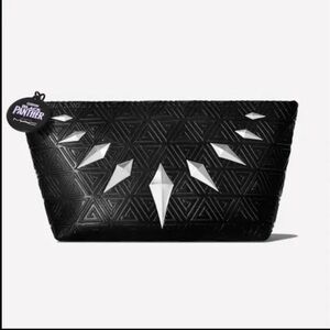 New MAC Black Panther Wakanda Forever cosmetic bag - rare collector’s item!